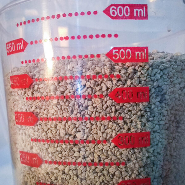Contenitore con 500 ml di zeolite 0.7-2 mm